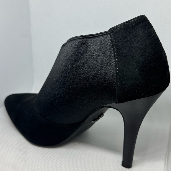 Vera Wang Ankle Booties Black Heel - Picture 1 of 7
